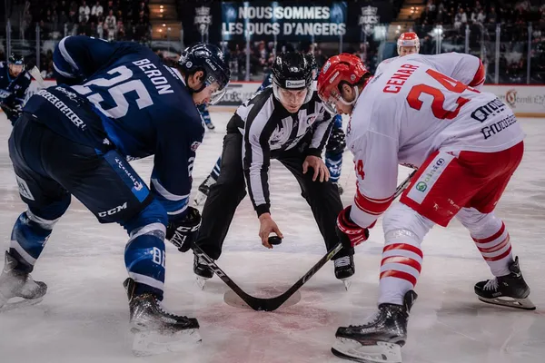Hockey sur glace - match d'ouverture - Villard VS Cholet