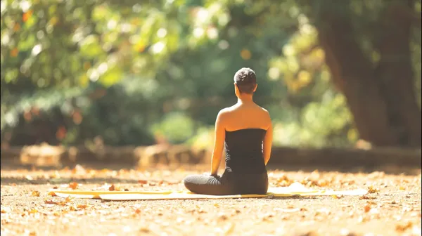 Cours de découverte de yoga aérien - "L'Escapade"
