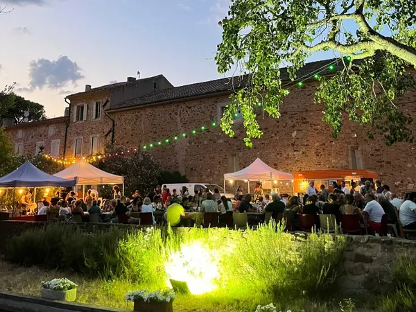 ESTEV' NIGHT - MARCHÉ NOCTURNE