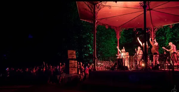Court circuit : Nuit Cuivrée