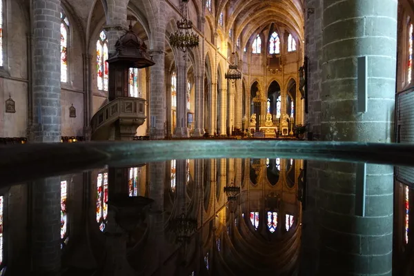 Venez visiter la cathédrale St-Jean-Baptiste de Bazas