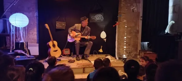 Atelier d'écriture et chant (à la manière de Robert Desnos)