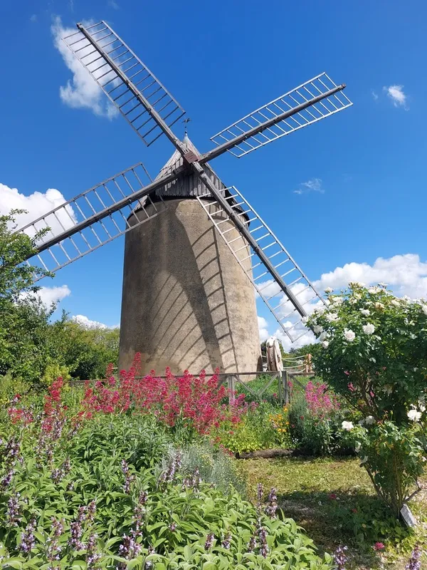 Venez entrer dans l'histoire du village et de la fabrication de farine au moulin à vent