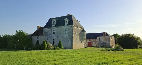 Visite guidée du manoir de la Roche-Hubert à Meigné-le-Vicomte