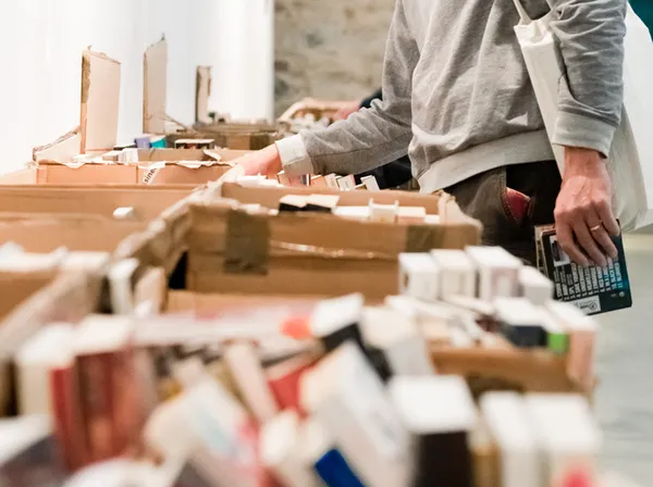 Braderie de la médiathèque de Couëron