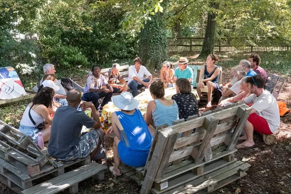 Ecris ton quartier : atelier d’écriture et scène ouverte à la Basse Cour !