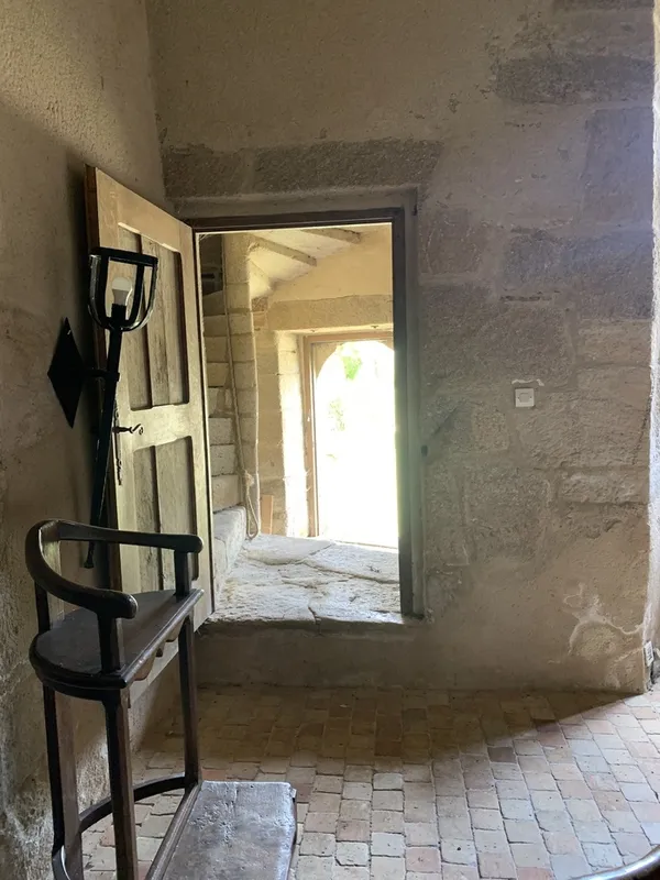 Visite du Manoir de La Touche-Carné, et expositions
