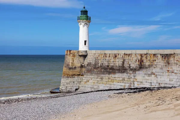 SAINT-VALÉRY-EN-CAUX, UNE VILLE MARITIME
