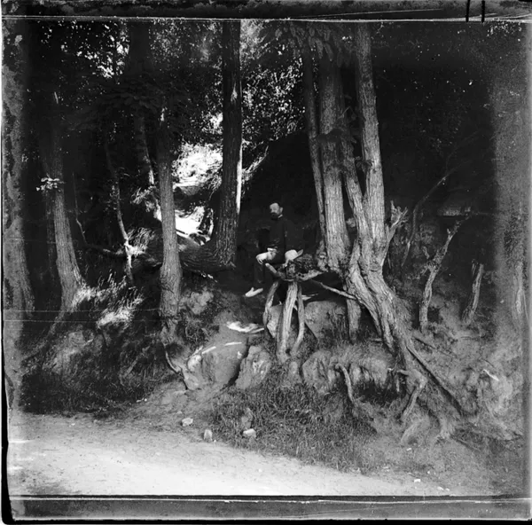Visite du Jardin de la Galerie de la Vallée de l’Oise : Exposition de photos anciennes