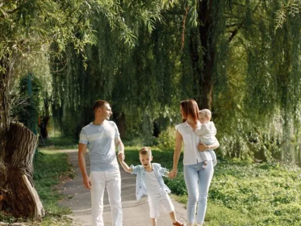 DETENTE AU JARDIN PUBLIC