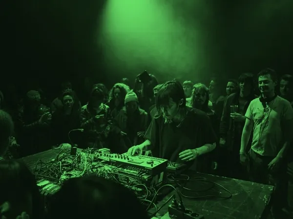Deeat Palace / Concert gratuit