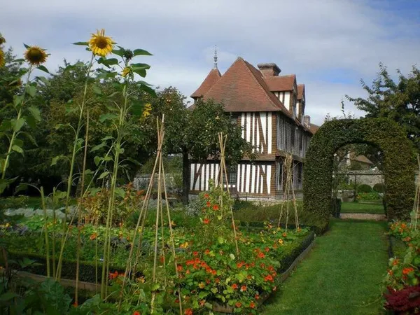 Visite libre de la maison des champs