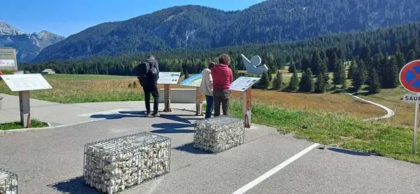 Visite libre du sentier historique "Le maquis des Glières" au plateau des Glières