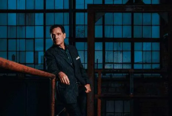 KURT ELLING