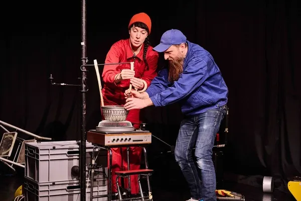 Animation jeune public : robot / festival et pop! au château