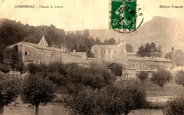 Déambulation soyeuse dans un ancien site industriel du XIXe siècle