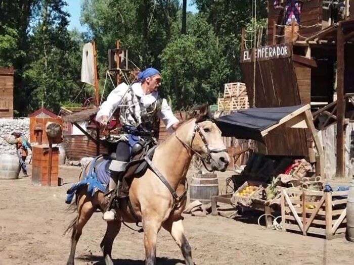 FORT DES PIRATES "A L'ABORDAGE MOUSSAILLON"