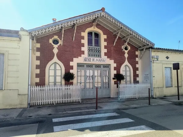 Visite d'un atelier de sculpture céramique et bronze