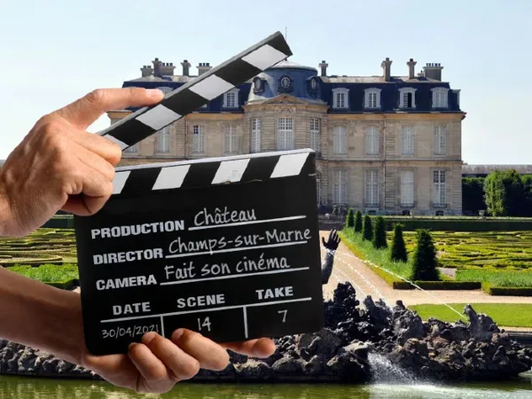 Silence on tourne !