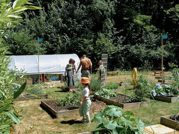 Atelier Esquisses et croquis dans le jardin de la Maison de l'Environnement