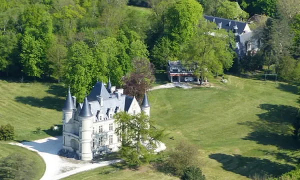 Les extérieurs du château .