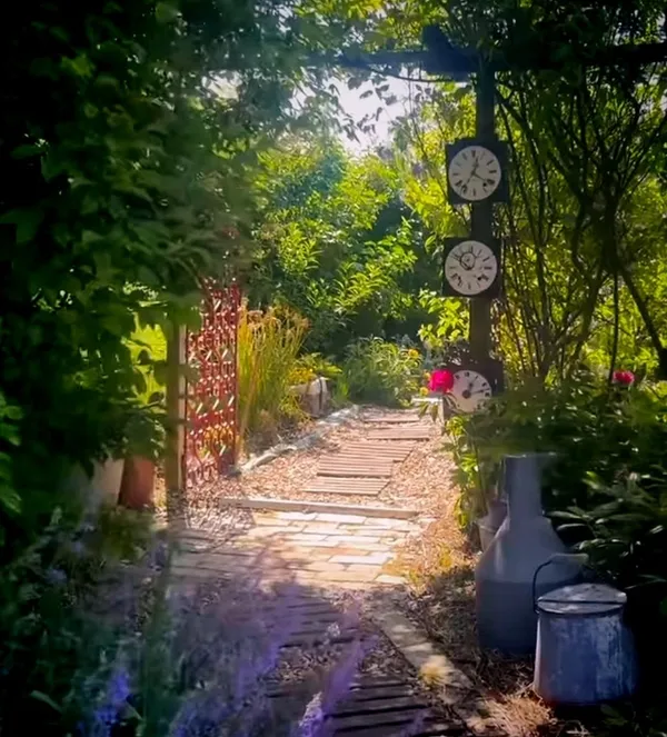 Visite libre d'un jardin luxuriant