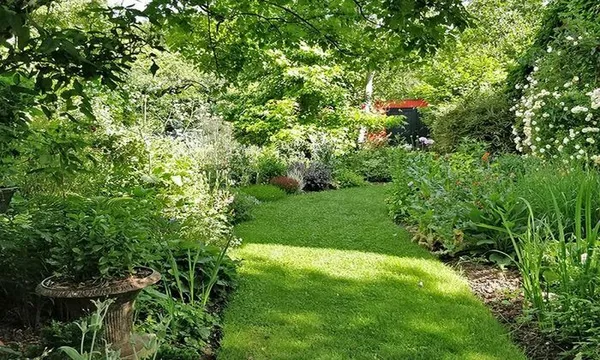 Découverte libre d'un jardin de passionnés d'horticulture