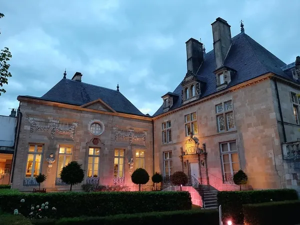 Visite guidée à la lampe de poche
