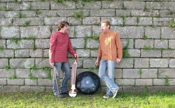 Anidrà, Duo de handpan et esraj