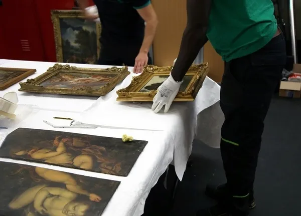 Dans les coulisses de la régie des oeuvres