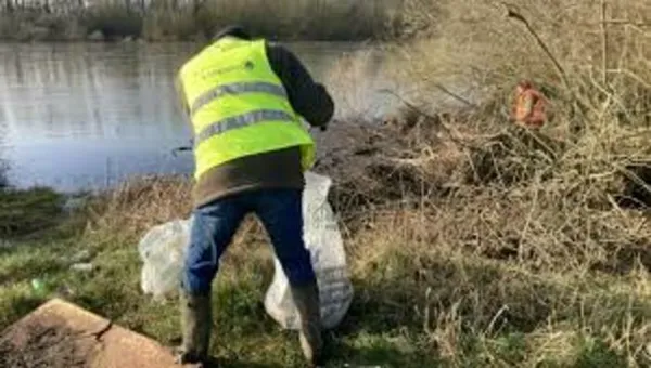 Marche nettoyage en bords de Loire