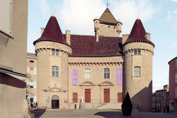 Découvrez Le Château d'Aubenas