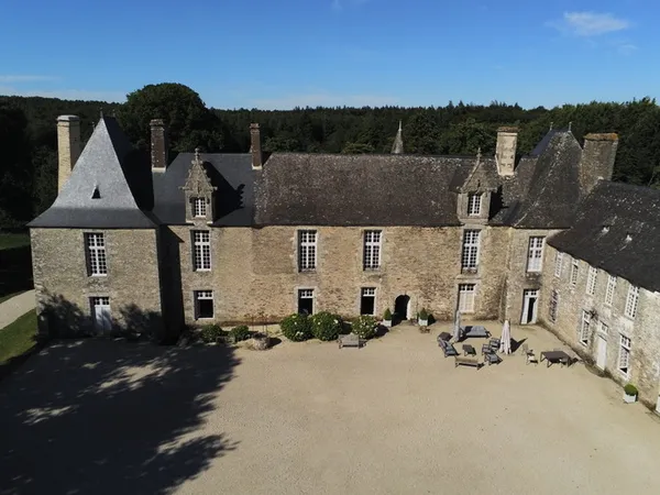 Visite libre ou commentée du Château de Callac