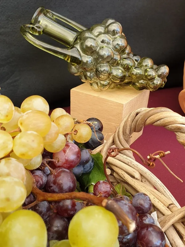 « Le vin dans l’Antiquité, boisson des hommes et des dieux ». Un apéro romain à l’occasion de la nuit des musées, ça vous dit ?