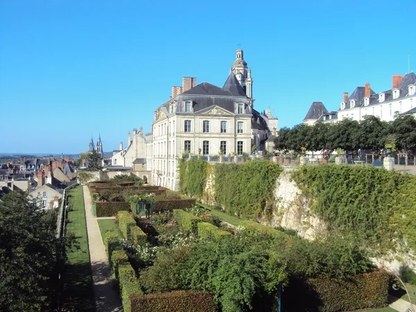 Visite des Jardins de l'Évêché à deux voix