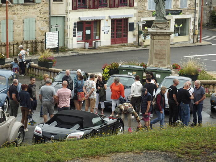 Exposition de voitures anciennes