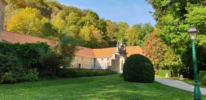 Visite libre du jardin du château de Charmes-en-L'Angle