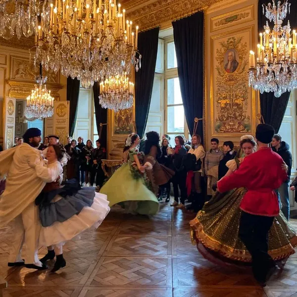 Bal d'époque : Second Empire, Moyen-Orient
