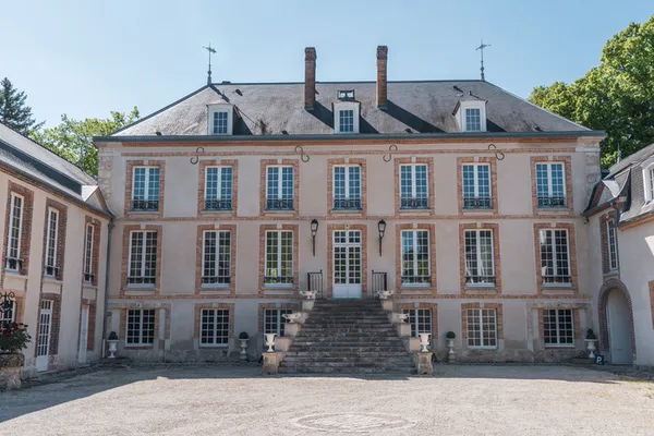 Visite libre au Château de Pierry