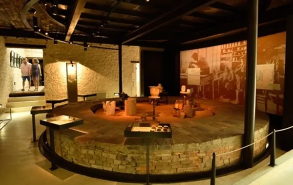 Découverte du musée et de l'argile