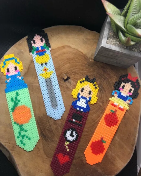 Le Petit Atelier d'été : marque-page perle à repasser