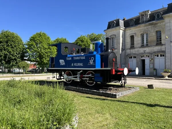 Découvrez le train touristique Guitres-Marcenais !
