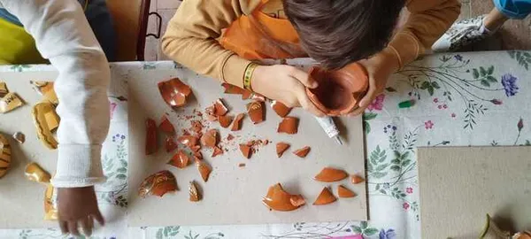 Atelier restauration de céramique "Viens casser et restaurer ta poterie"