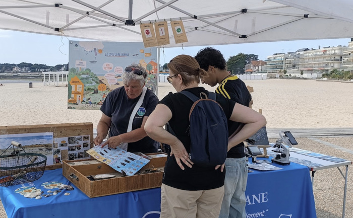 Stand "plancton" à La Turballe