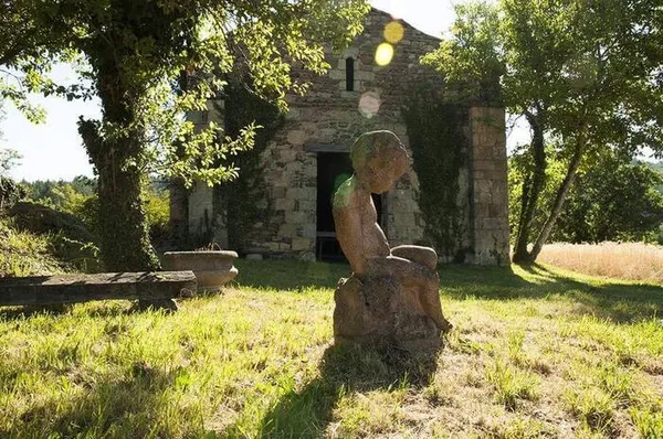 A l'aventure! L'initiative de sauver une église en péril.