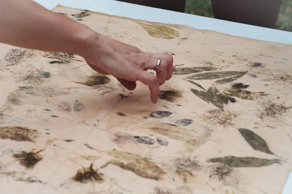 Atelier “Empreintes végétales sur tissu”