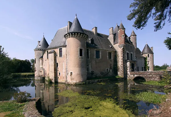 Le réveil d'un château médiéval