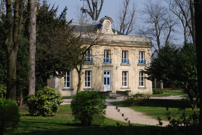 Visites commentées de l’exposition temporaire « Robert Aglaé Cauchoix, inventeur, savant et Maire »
