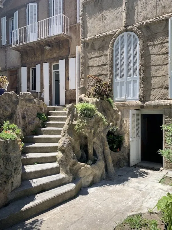 Visite du jardin et des rocailles de la villa Costa