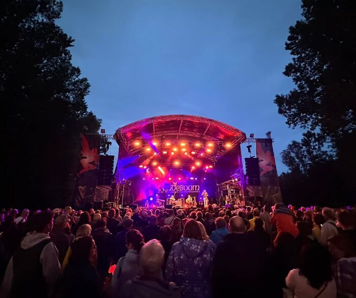 LE "HET LINDEBOOM FESTIVAL" A LOON PLAGE